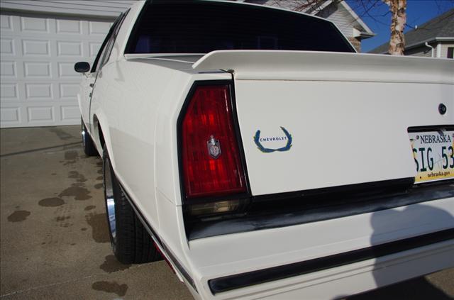 Chevrolet Monte Carlo 1983 photo 5