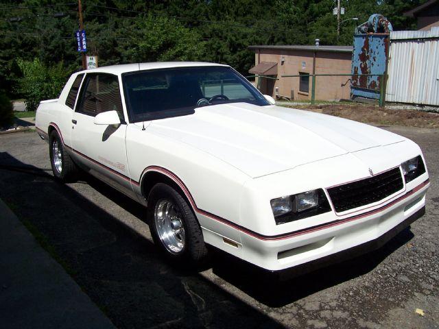 Chevrolet Monte Carlo 1985 photo 3