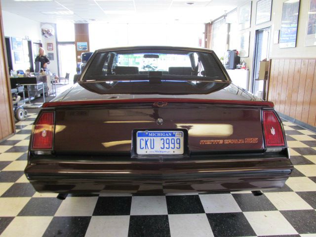 Chevrolet Monte Carlo 1985 photo 27