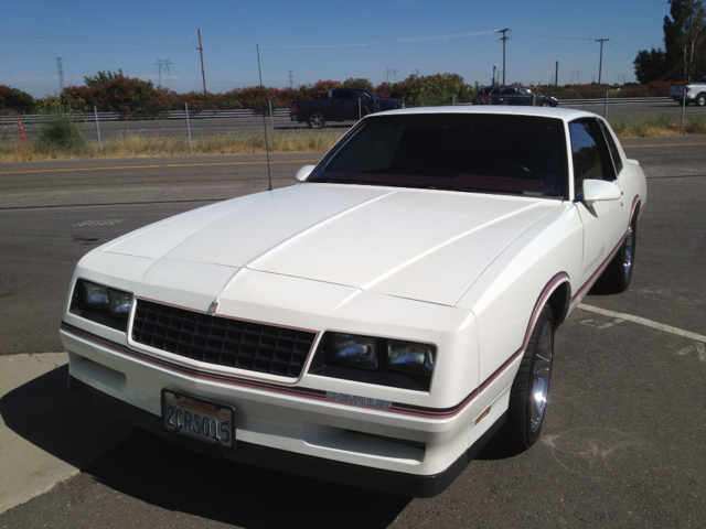 Chevrolet Monte Carlo 1986 photo 1