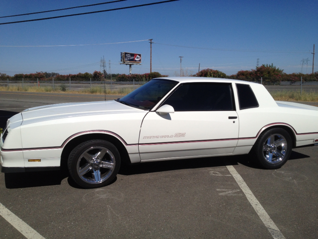 Chevrolet Monte Carlo 1986 photo 2