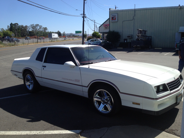Chevrolet Monte Carlo 1986 photo 3