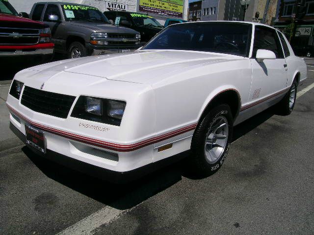 Chevrolet Monte Carlo 1987 photo 1