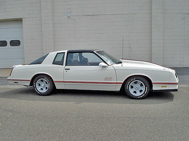 Chevrolet Monte Carlo 1987 photo 2