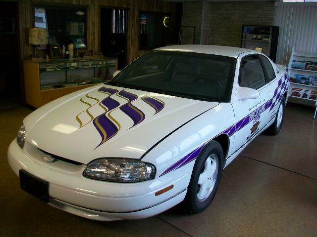 Chevrolet Monte Carlo 1995 photo 3