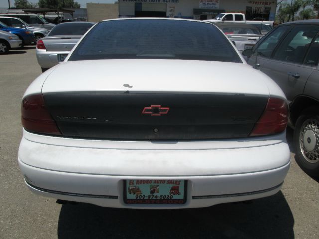 Chevrolet Monte Carlo 1995 photo 4