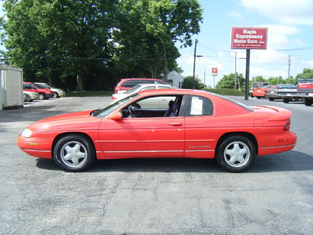 Chevrolet Monte Carlo 1995 photo 2