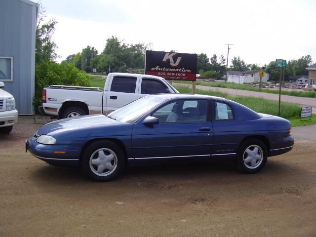 Chevrolet Monte Carlo 1996 photo 2