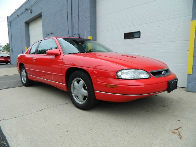 Chevrolet Monte Carlo 1997 photo 3