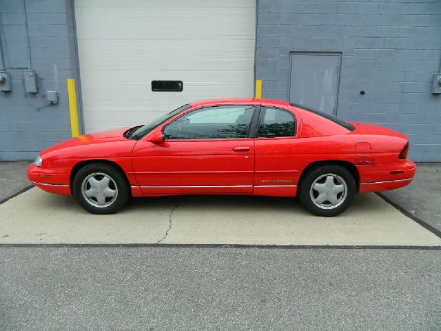 Chevrolet Monte Carlo 1997 photo 4