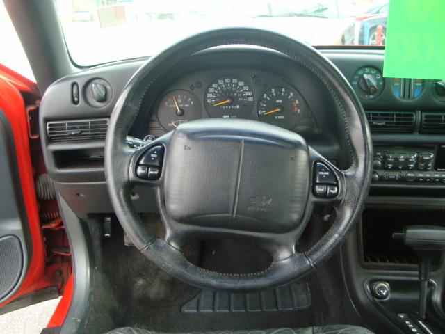 Chevrolet Monte Carlo 1998 photo 3