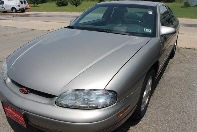Chevrolet Monte Carlo 1998 photo 4