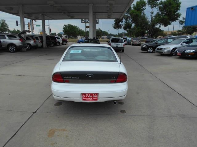 Chevrolet Monte Carlo 1998 photo 1