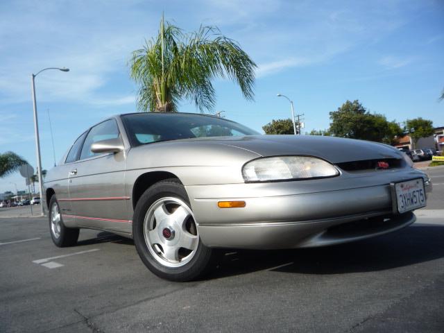 Chevrolet Monte Carlo 1998 photo 2