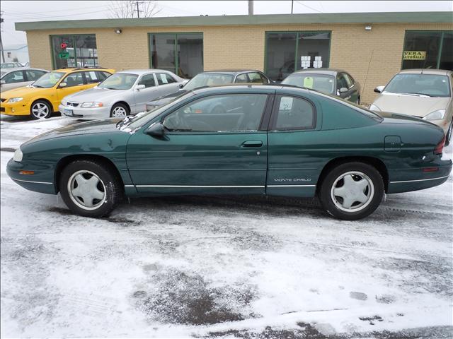 Chevrolet Monte Carlo 1999 photo 1