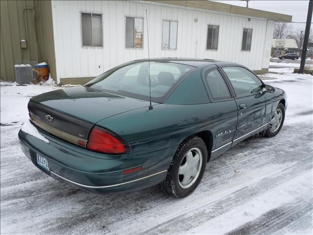 Chevrolet Monte Carlo 1999 photo 4