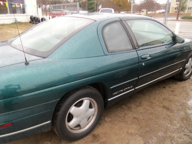Chevrolet Monte Carlo 1999 photo 2