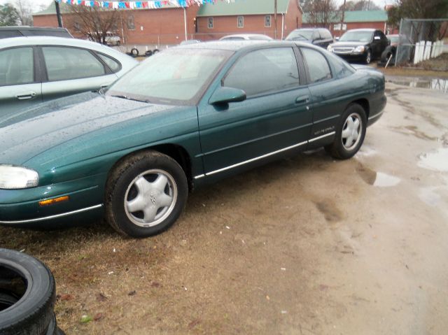 Chevrolet Monte Carlo 1999 photo 4