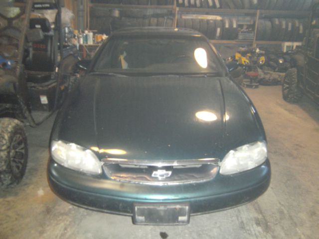 Chevrolet Monte Carlo 1999 photo 1