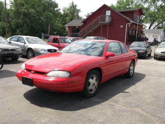 Chevrolet Monte Carlo 1999 photo 1