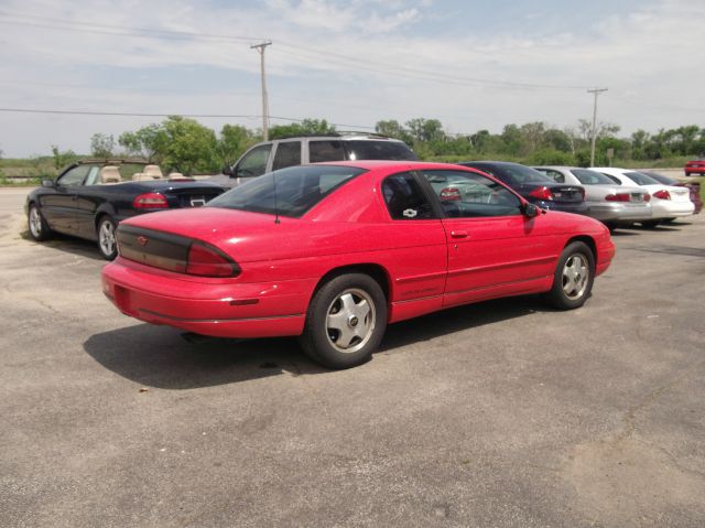 Chevrolet Monte Carlo 1999 photo 4
