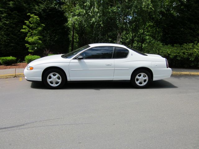 Chevrolet Monte Carlo 2000 photo 3