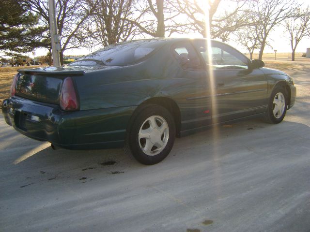 Chevrolet Monte Carlo 2000 photo 0