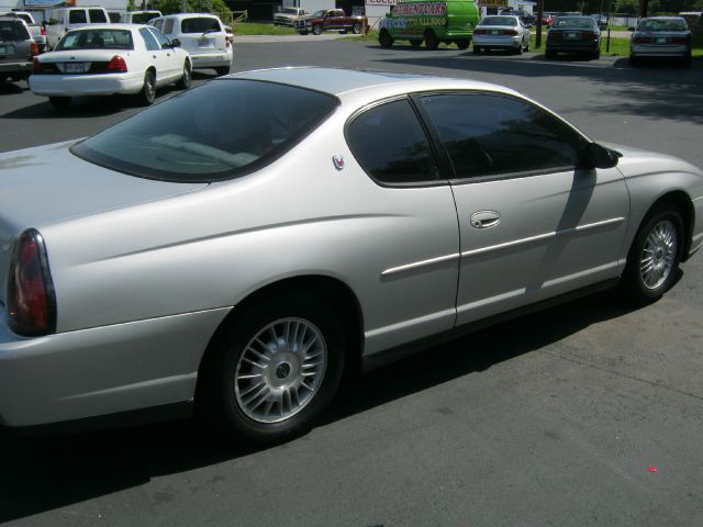 Chevrolet Monte Carlo 2000 photo 1
