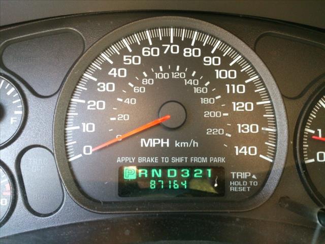 Chevrolet Monte Carlo 2000 photo 2