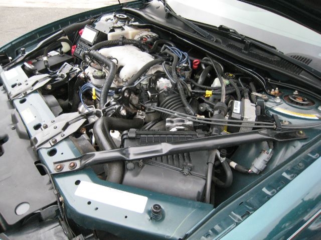 Chevrolet Monte Carlo 2000 photo 12