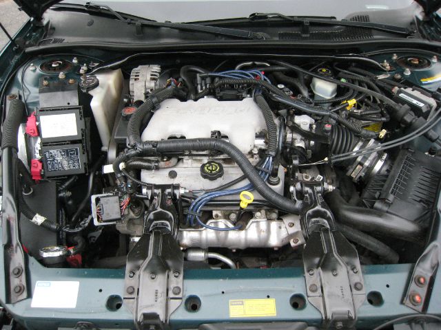 Chevrolet Monte Carlo 2000 photo 13