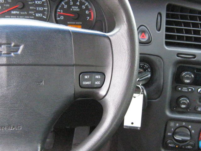 Chevrolet Monte Carlo 2000 photo 15