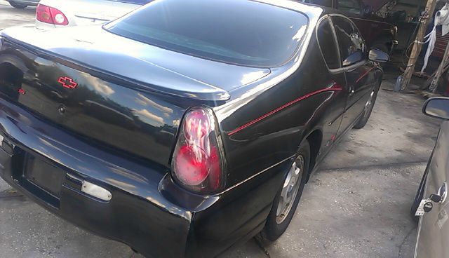 Chevrolet Monte Carlo 2000 photo 1