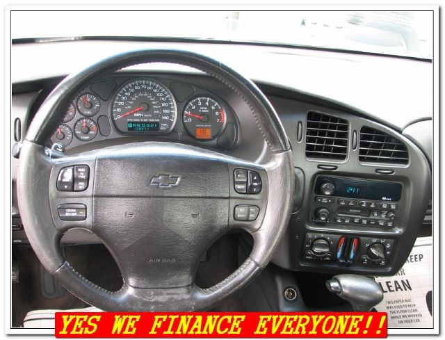Chevrolet Monte Carlo 2000 photo 4
