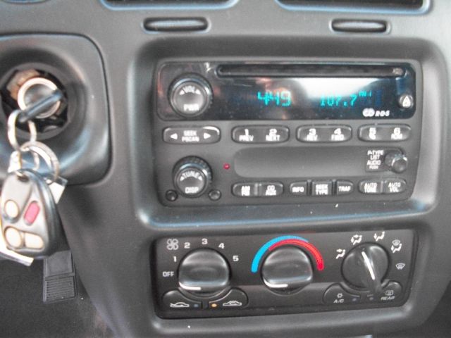 Chevrolet Monte Carlo 2001 photo 3