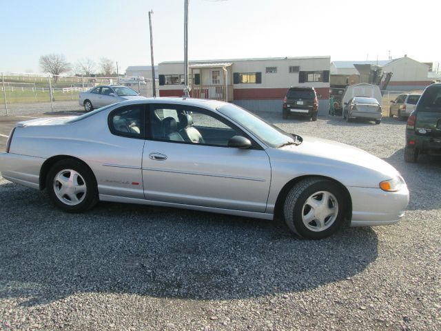 Chevrolet Monte Carlo 2001 photo 1