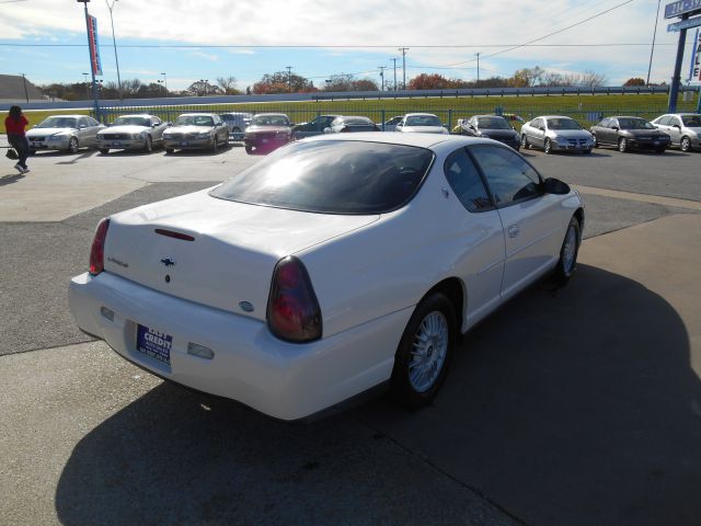 Chevrolet Monte Carlo 2001 photo 2
