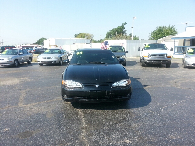 Chevrolet Monte Carlo 2001 photo 1