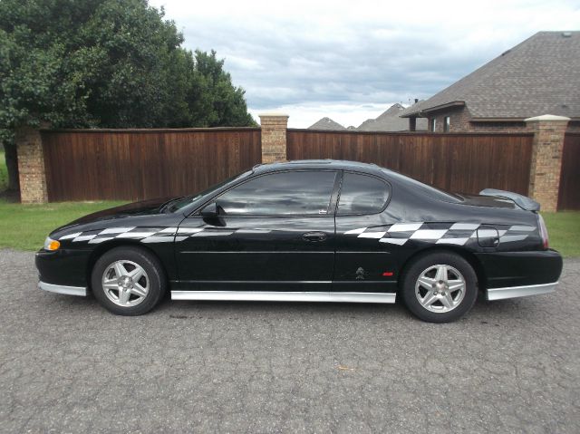 Chevrolet Monte Carlo 2001 photo 1