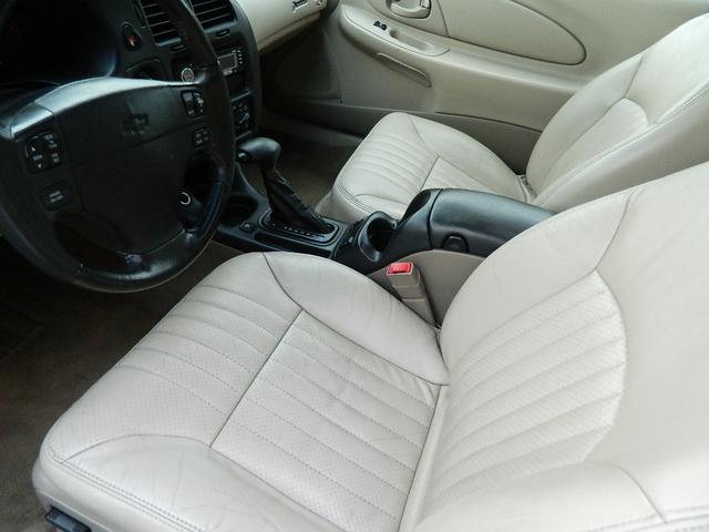 Chevrolet Monte Carlo 2001 photo 2