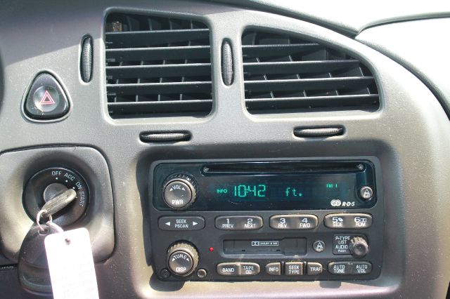 Chevrolet Monte Carlo 2002 photo 4