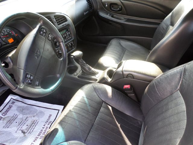 Chevrolet Monte Carlo 2002 photo 1