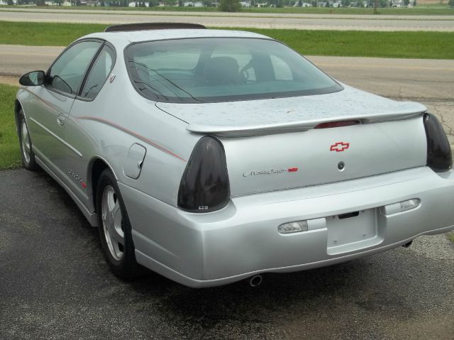 Chevrolet Monte Carlo 2002 photo 1