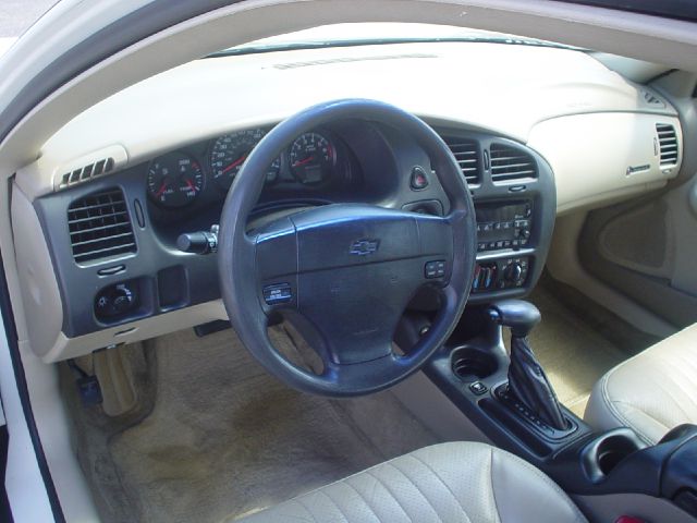 Chevrolet Monte Carlo 2002 photo 5