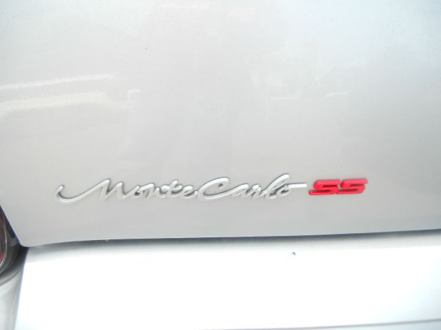 Chevrolet Monte Carlo 2002 photo 1