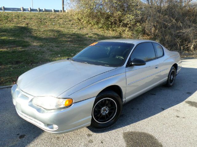 Chevrolet Monte Carlo 2003 photo 2
