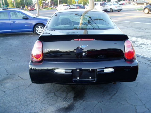 Chevrolet Monte Carlo 2003 photo 2