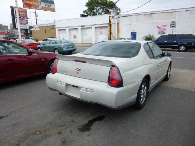 Chevrolet Monte Carlo 2003 photo 2