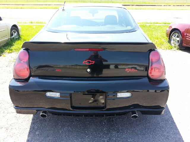 Chevrolet Monte Carlo 2003 photo 3