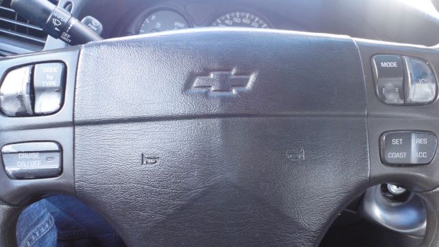 Chevrolet Monte Carlo 2004 photo 4